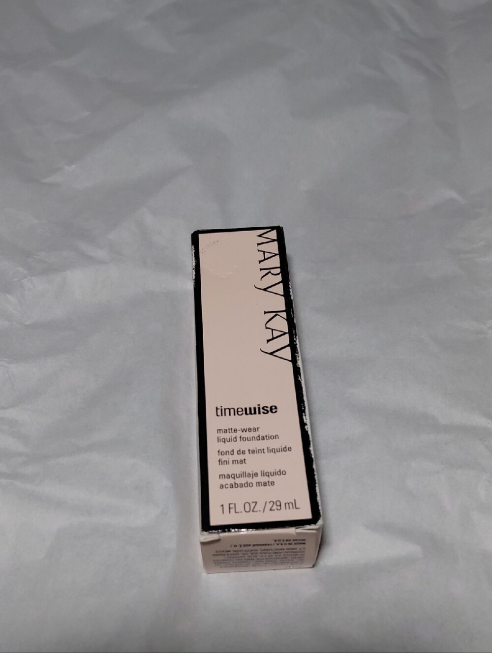 Mary Kay Timewise Matte-Wear Liquid Foundation -  Beige 5
